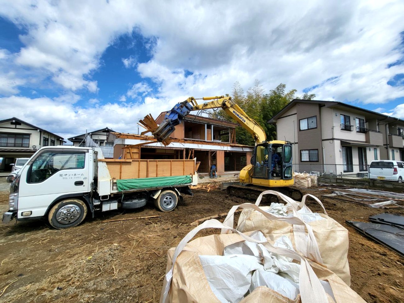 南相馬市原町区・2階建て空き家の解体・解体搬出写真013
