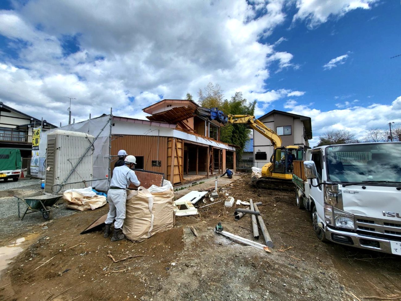 南相馬市原町区・2階建て空き家の解体・解体搬出写真012