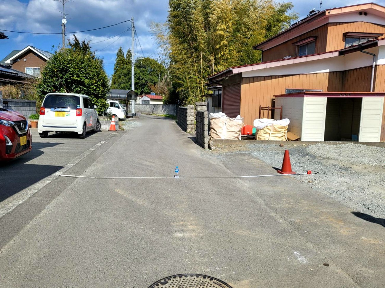 南相馬市原町区・2階建て空き家の解体・道路写真001